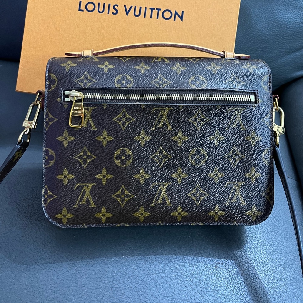 ‼️sold‼️Louis Vuitton Pochette Metis - Picture 3 of 16